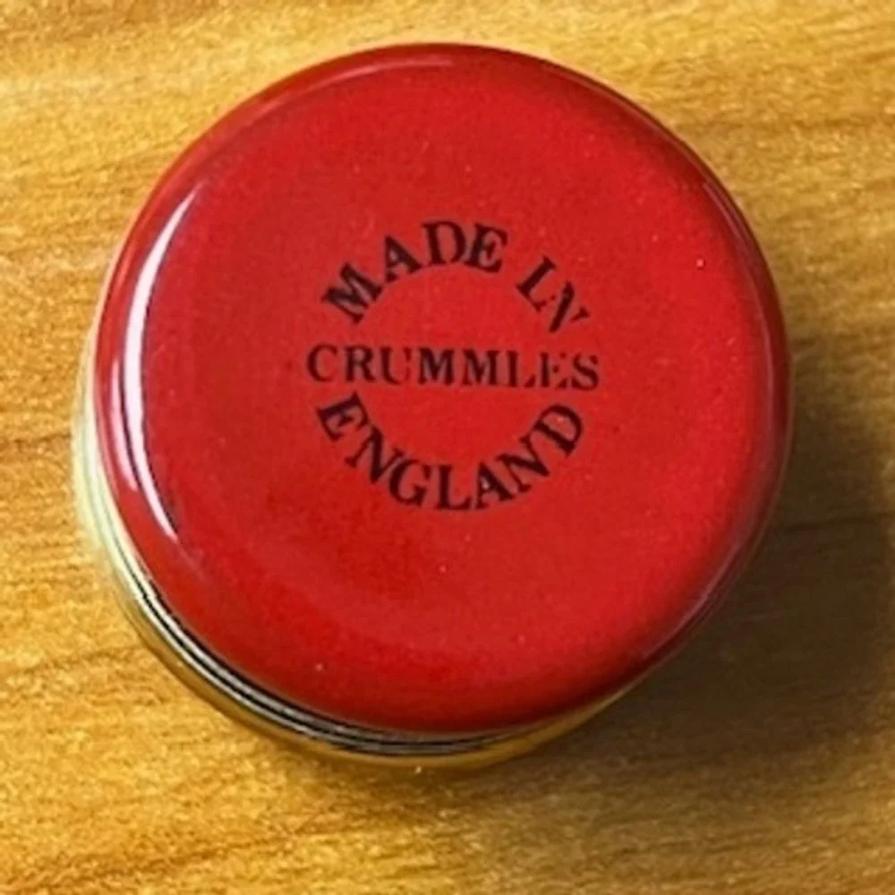 Crummles & Co Enamel‎ Pill Box I Love You Wreath English Trinket Box Red Gold